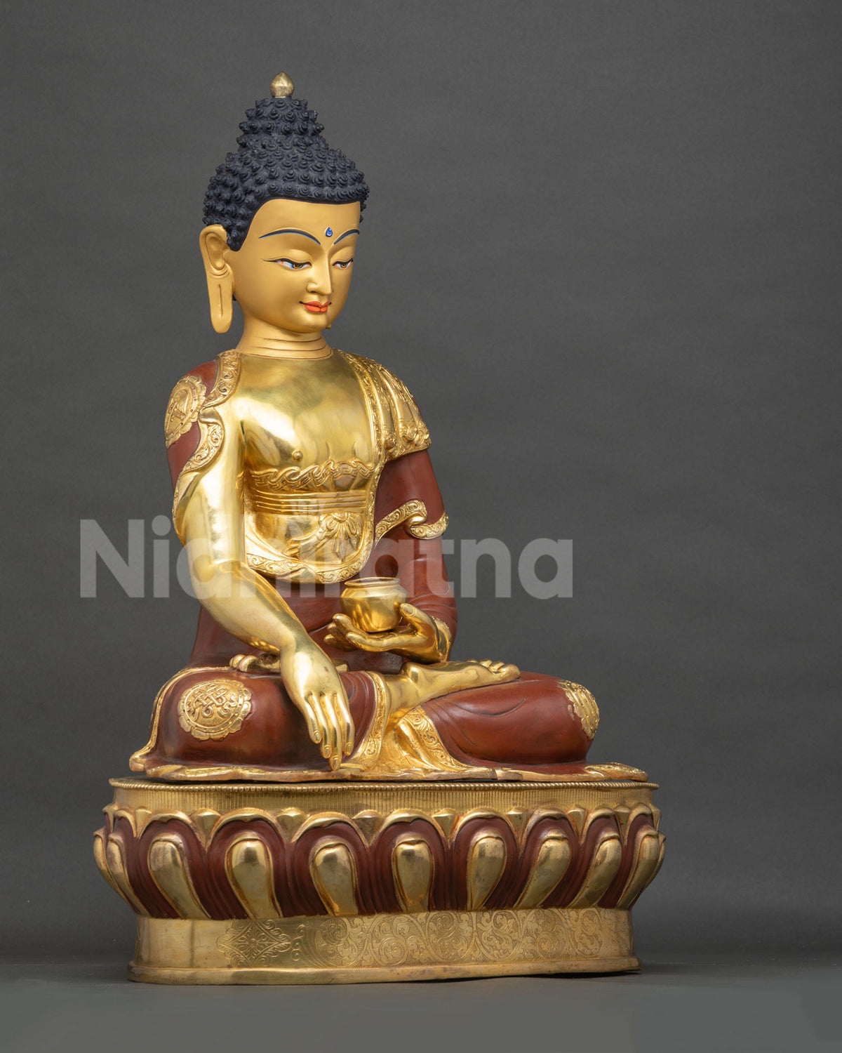 Shakyamuni Buddha With it's Followers