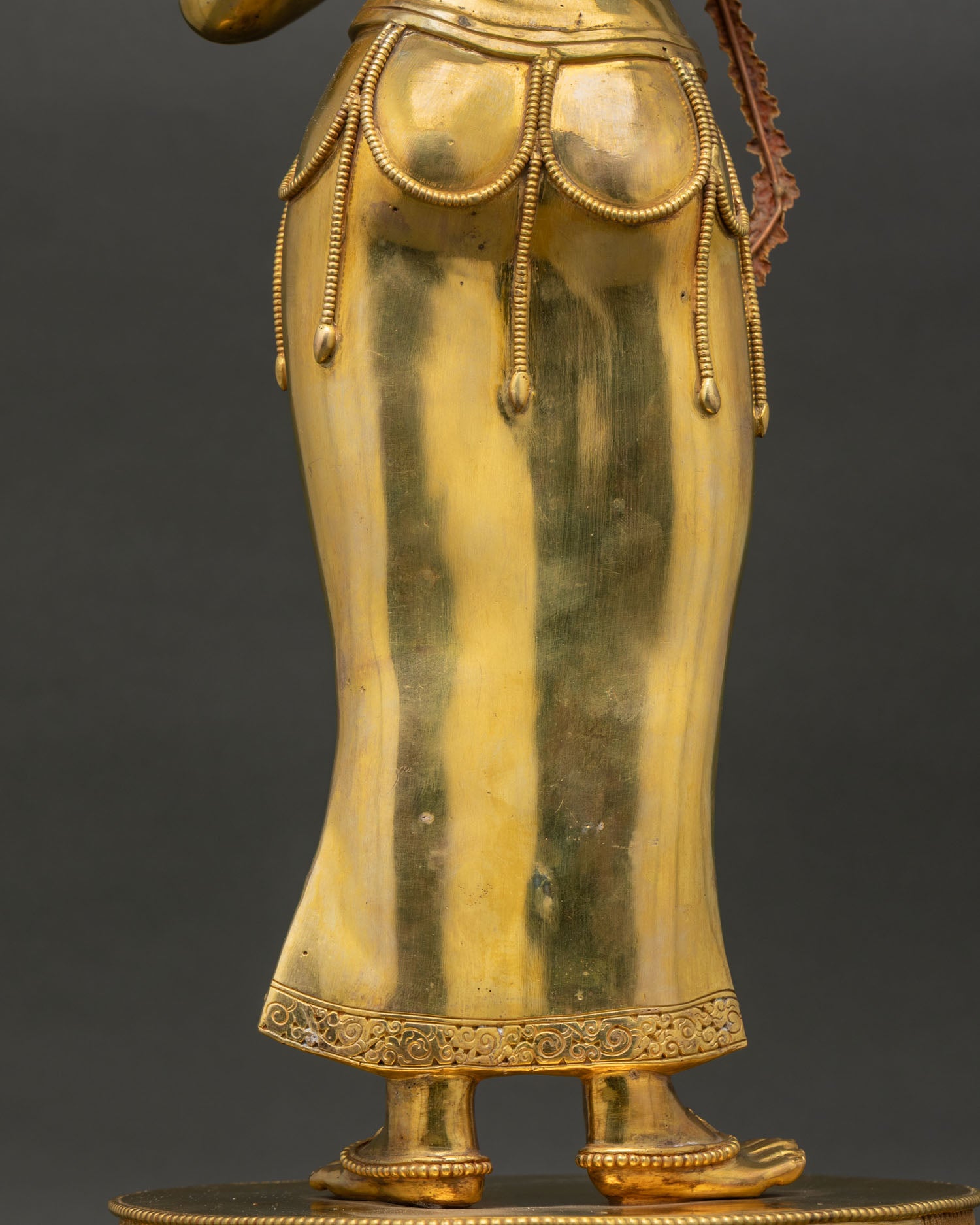Guru`s Wifes Statue
