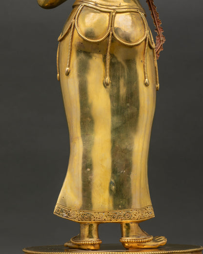 Guru`s Wifes Statue