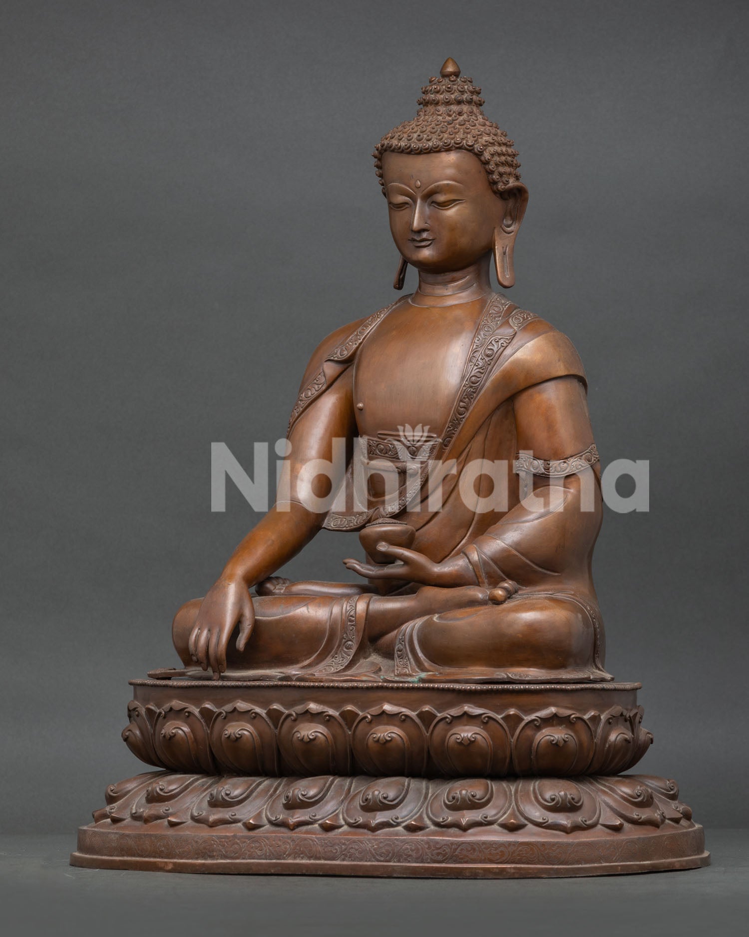Oxidized Shakyamuni Buddha Statue – Handcrafted by Newari Artisans