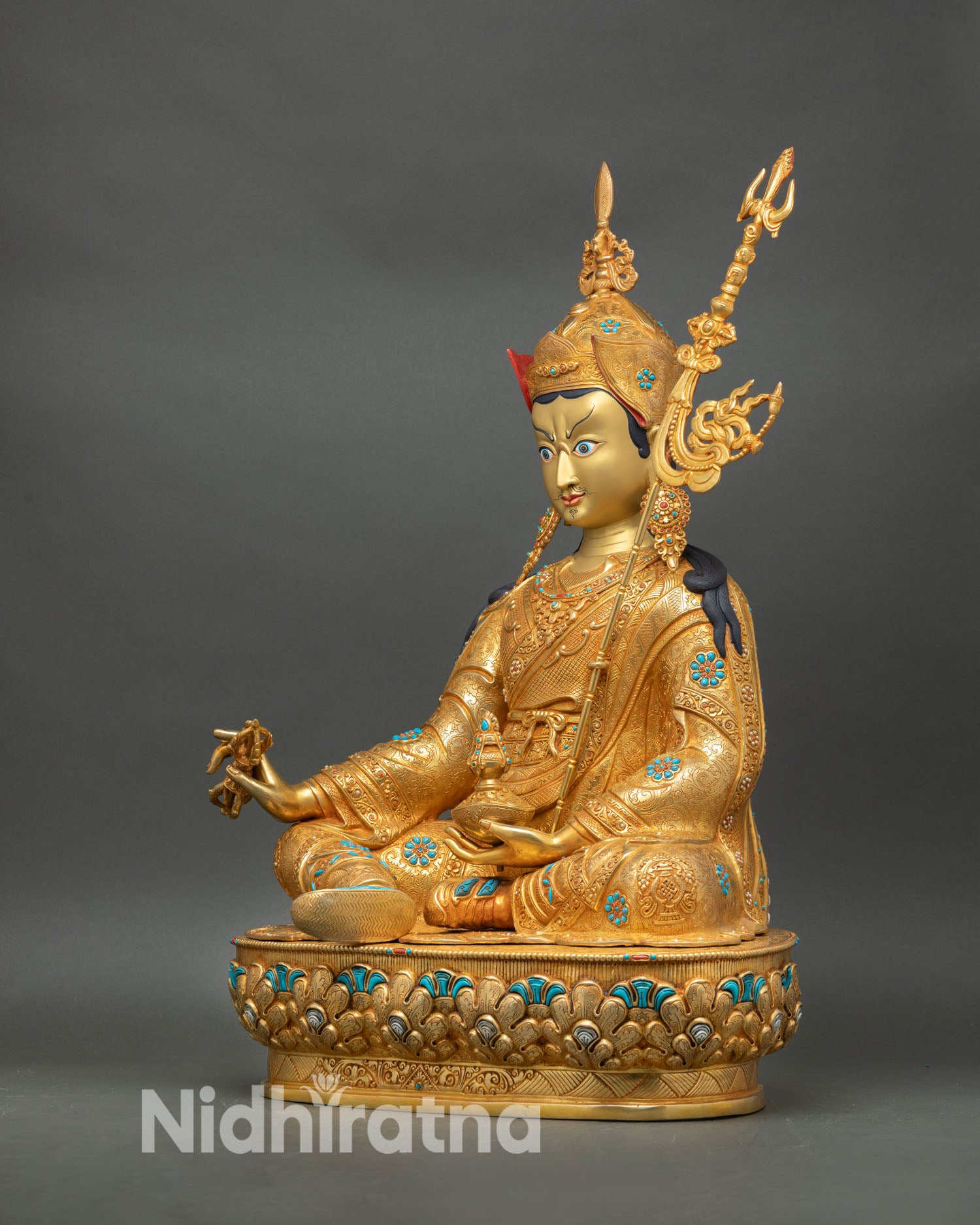 Guru Rinpoche Statue – Handmade Buddhist Decor from Nepal