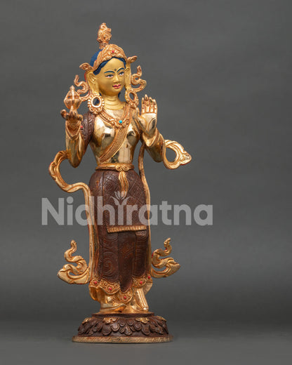 Guru's Wifes Statue