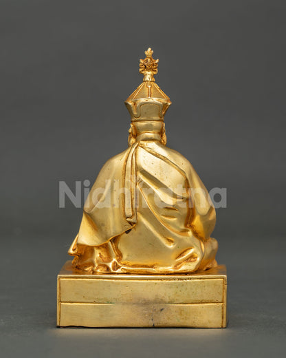 Chatral rinpoche Statue