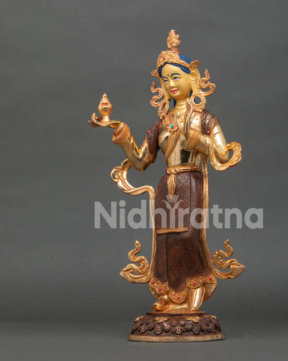 Guru's Wifes Statue