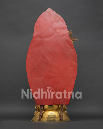 Guru`s Wifes Statue
