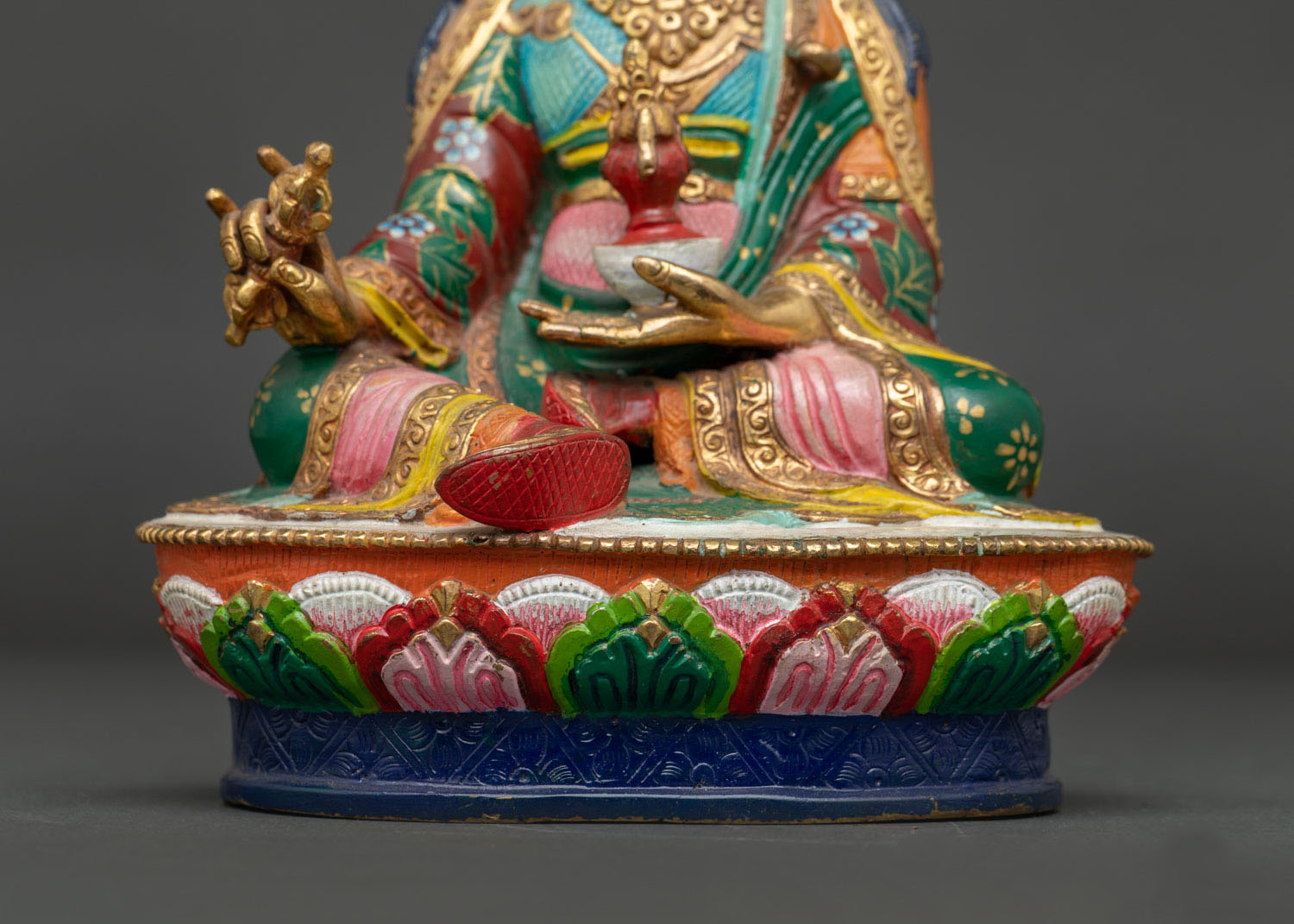 Guru Rinpoche Statue