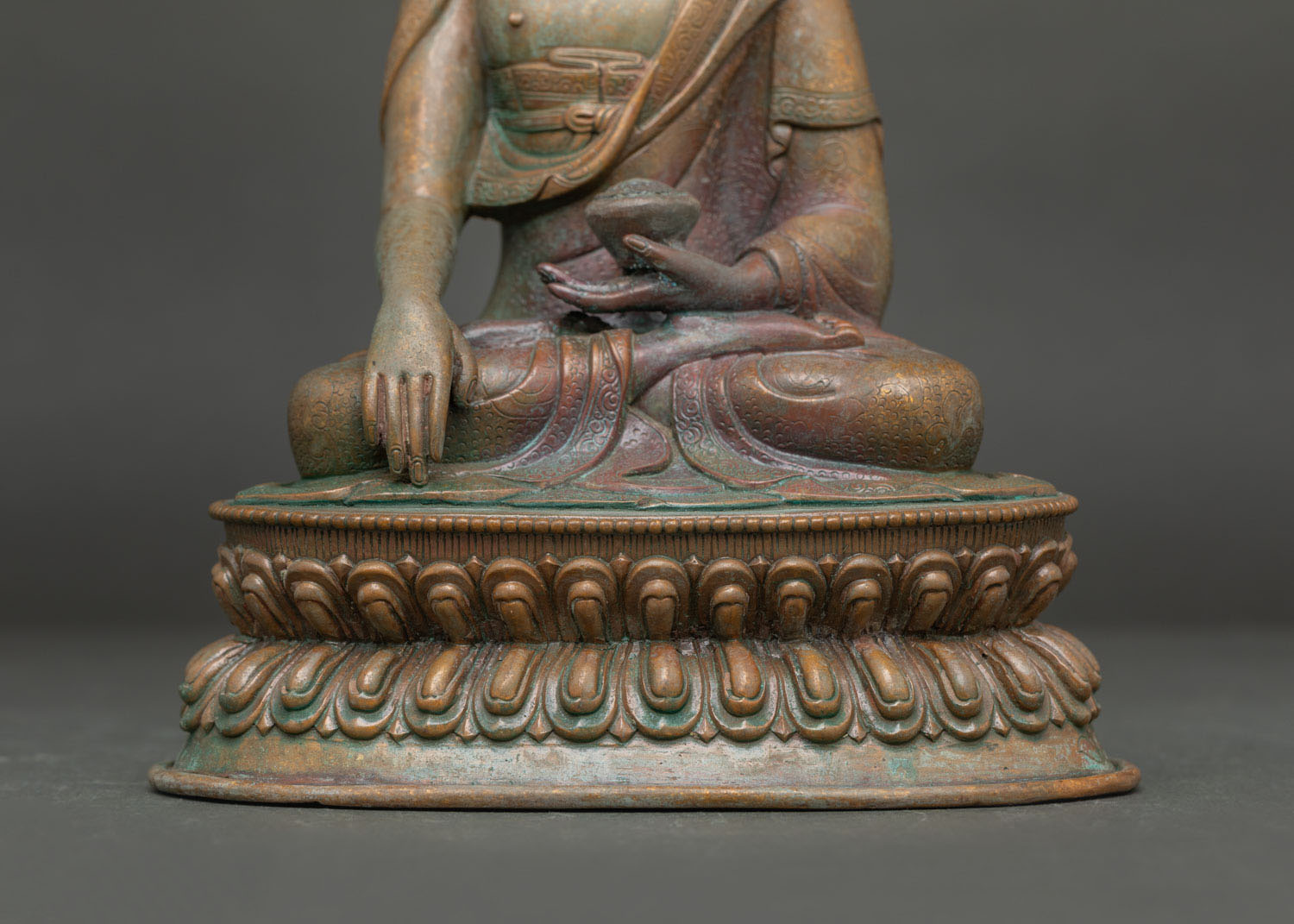 Shakyamuni Buddha Statue | Symbol of Wisdom, Peace and Enlightenment