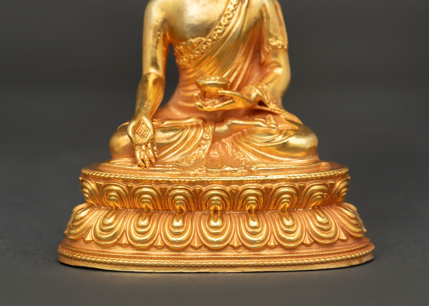 Ratnasambhava Buddha Statue