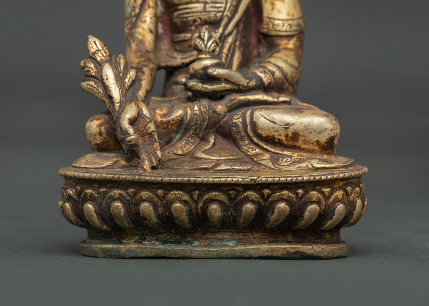 Medicine Buddha Statue