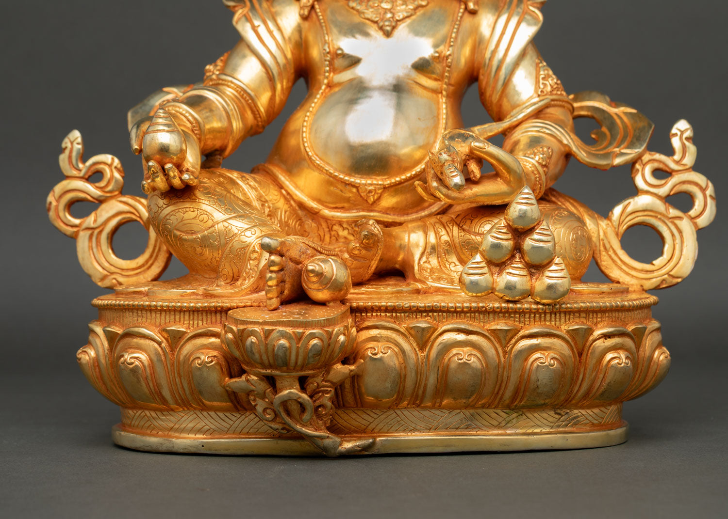 Dzambhala Statue | Zen-Inspired Buddhist Artwork