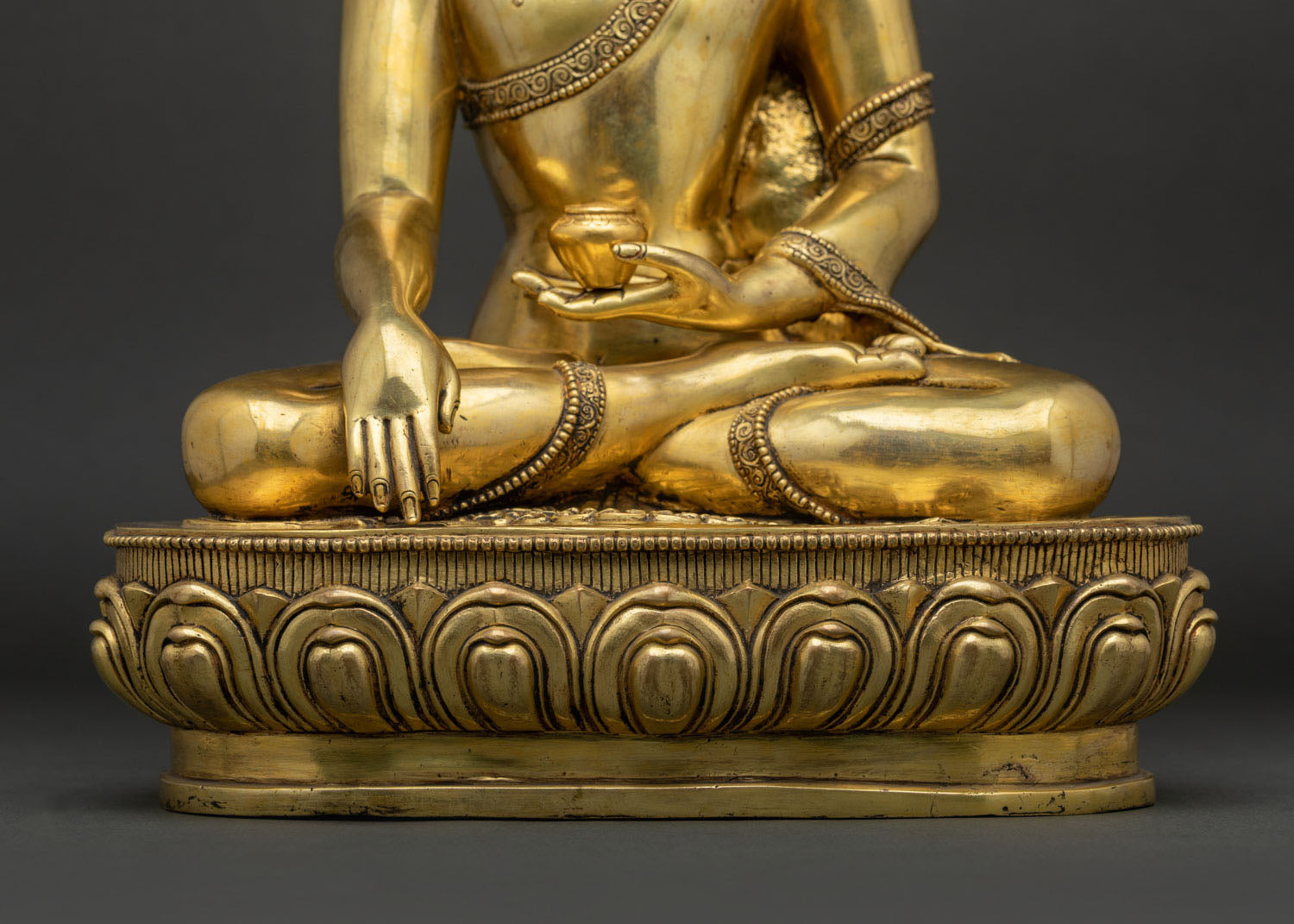 Shakyamuni Buddha Statue