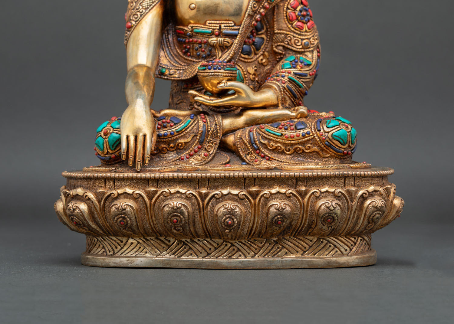 Shakyamuni Buddha Statue | Gold-Gilded Historical Buddha Sculpture