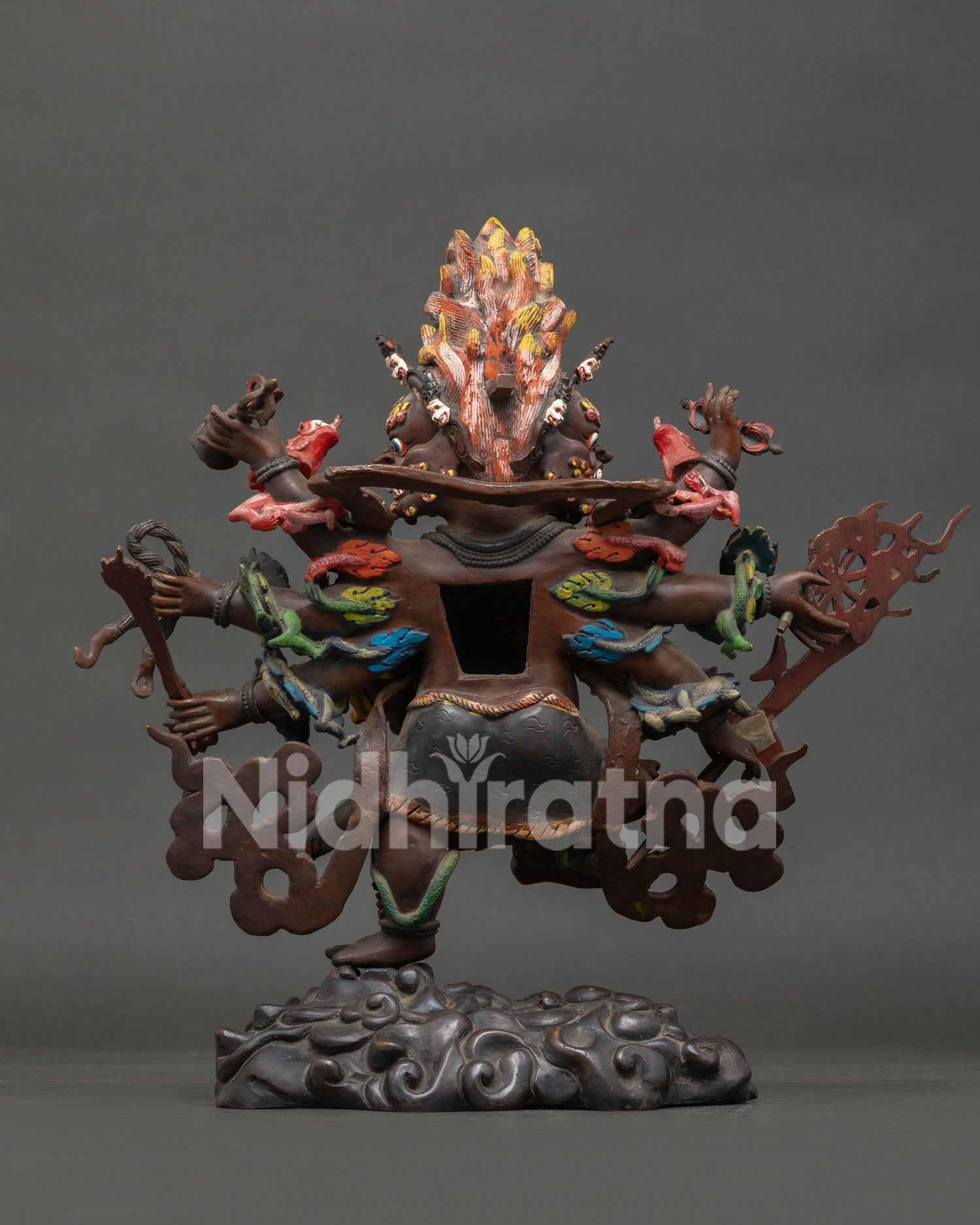 Uchusma Statue