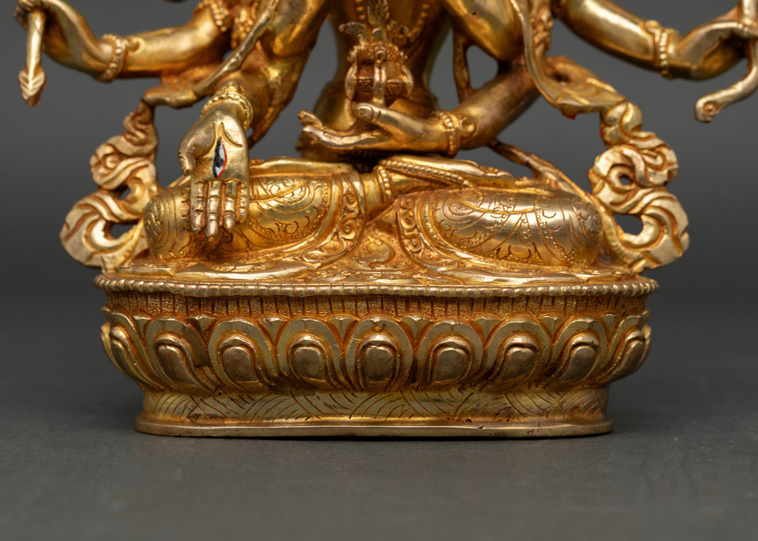 Ushnishavijaya Statue | Goddess of Long Life and Purification