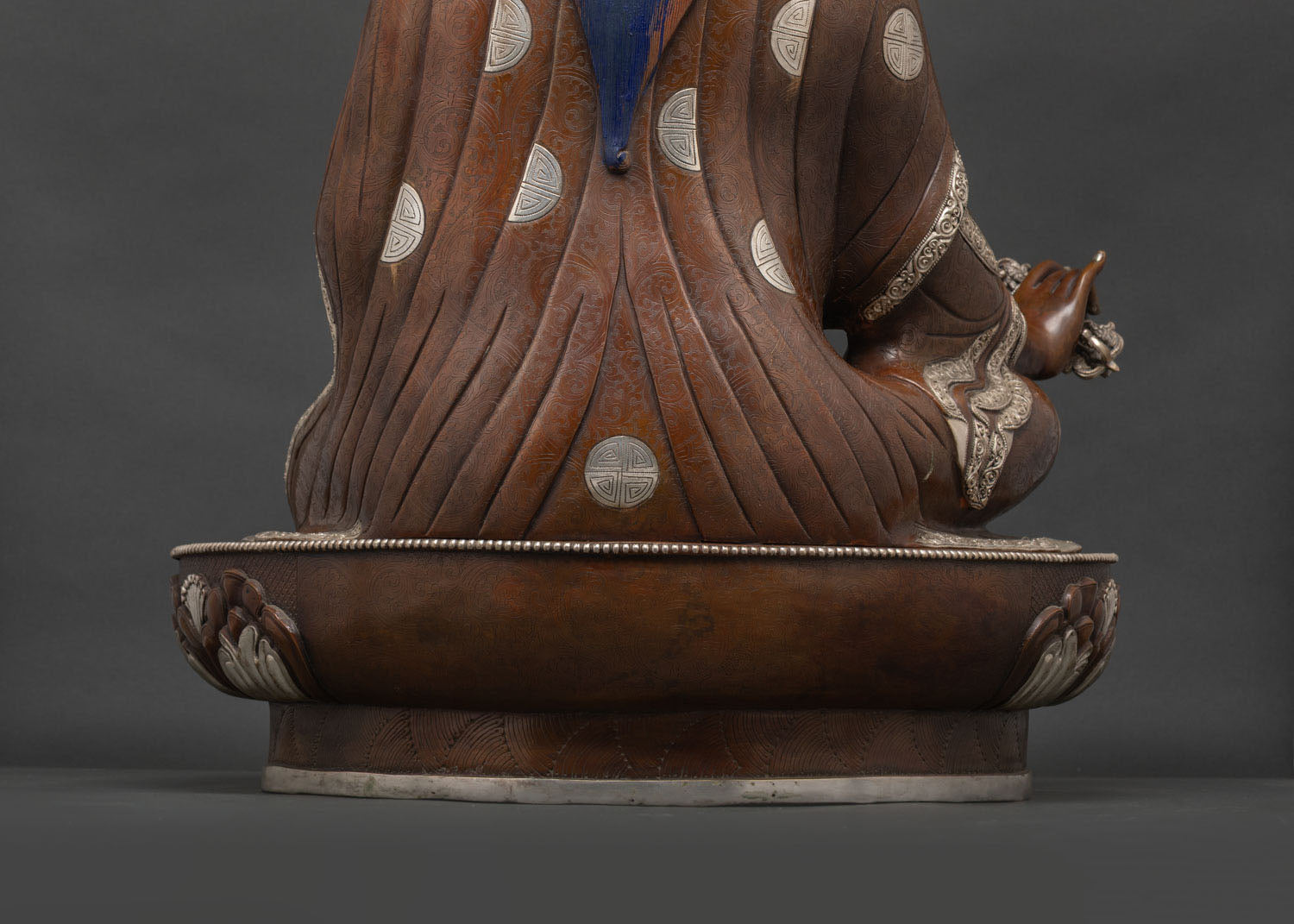 Giant Guru Rinpoche Statue – Blessings of Enlightened Second Buddha