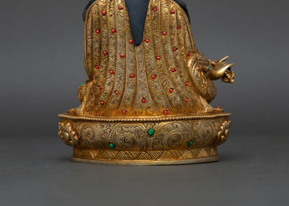 Guru Rinpoche Statue – Enlightened Master of Tibetan Buddhism