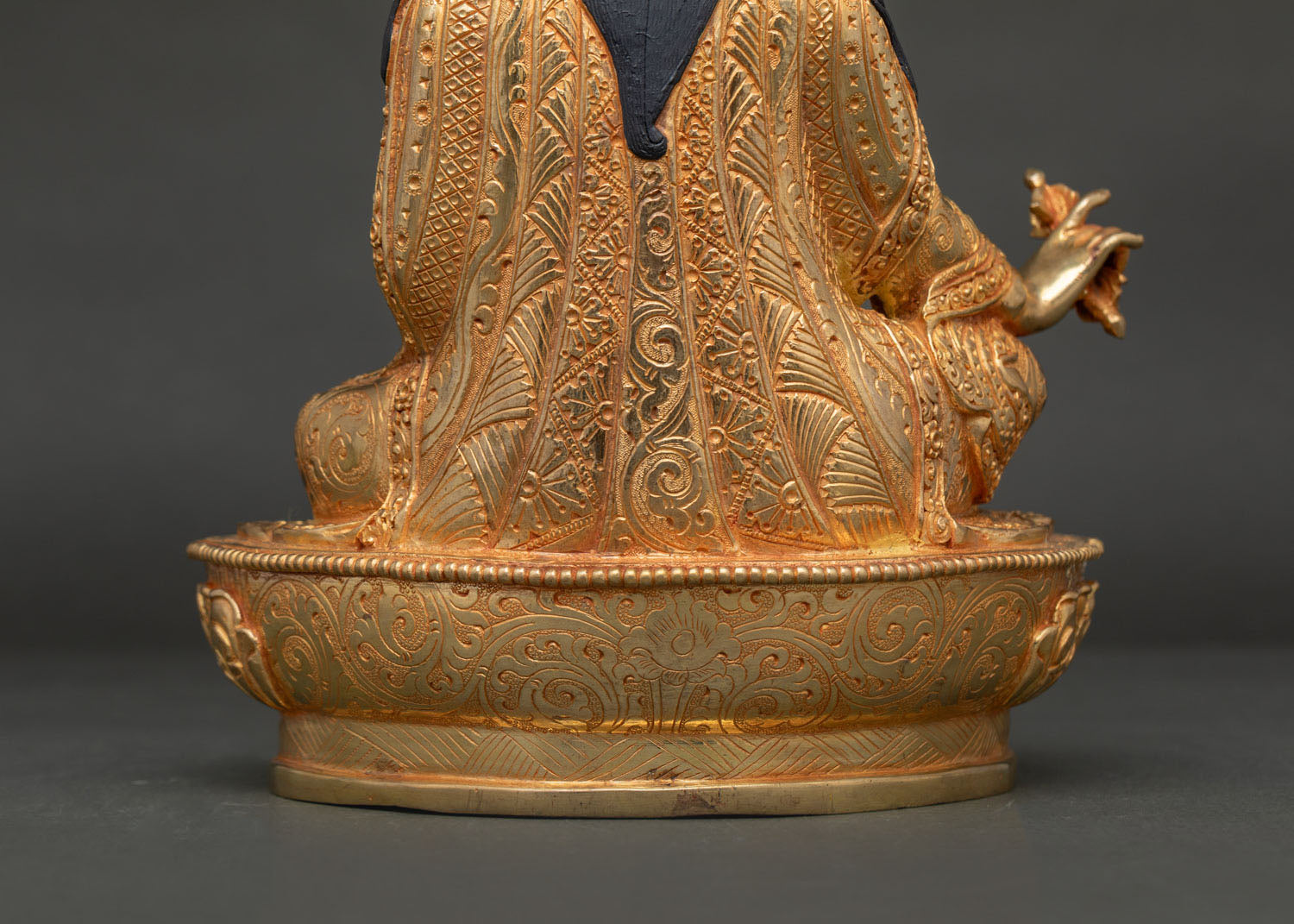 Guru Rinpoche Statue