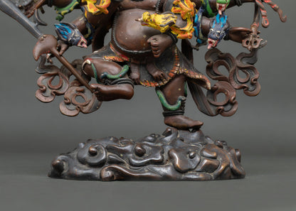 Uchusma Statue