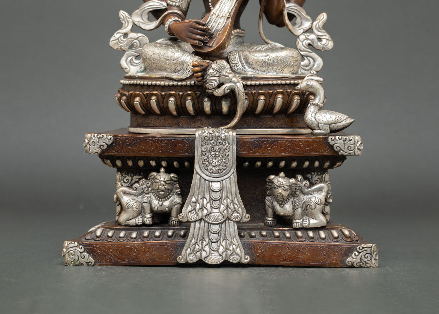 Saraswati Statue | Goddess of Knowledge and Learning