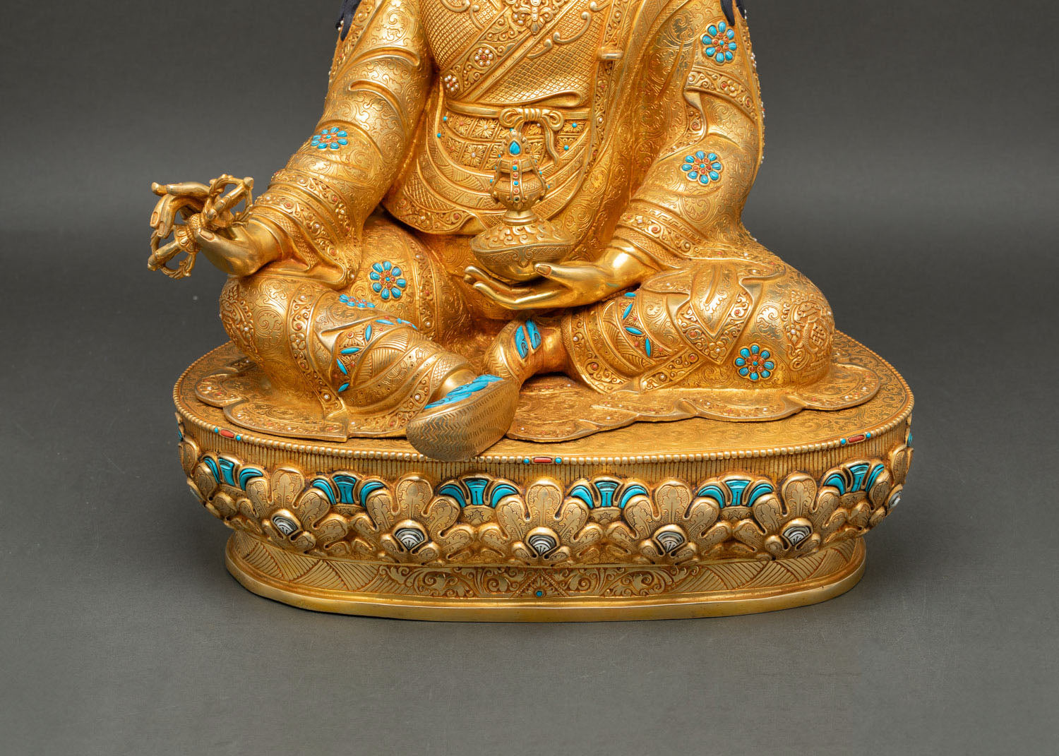 Guru Rinpoche Statue – Handmade Buddhist Decor from Nepal