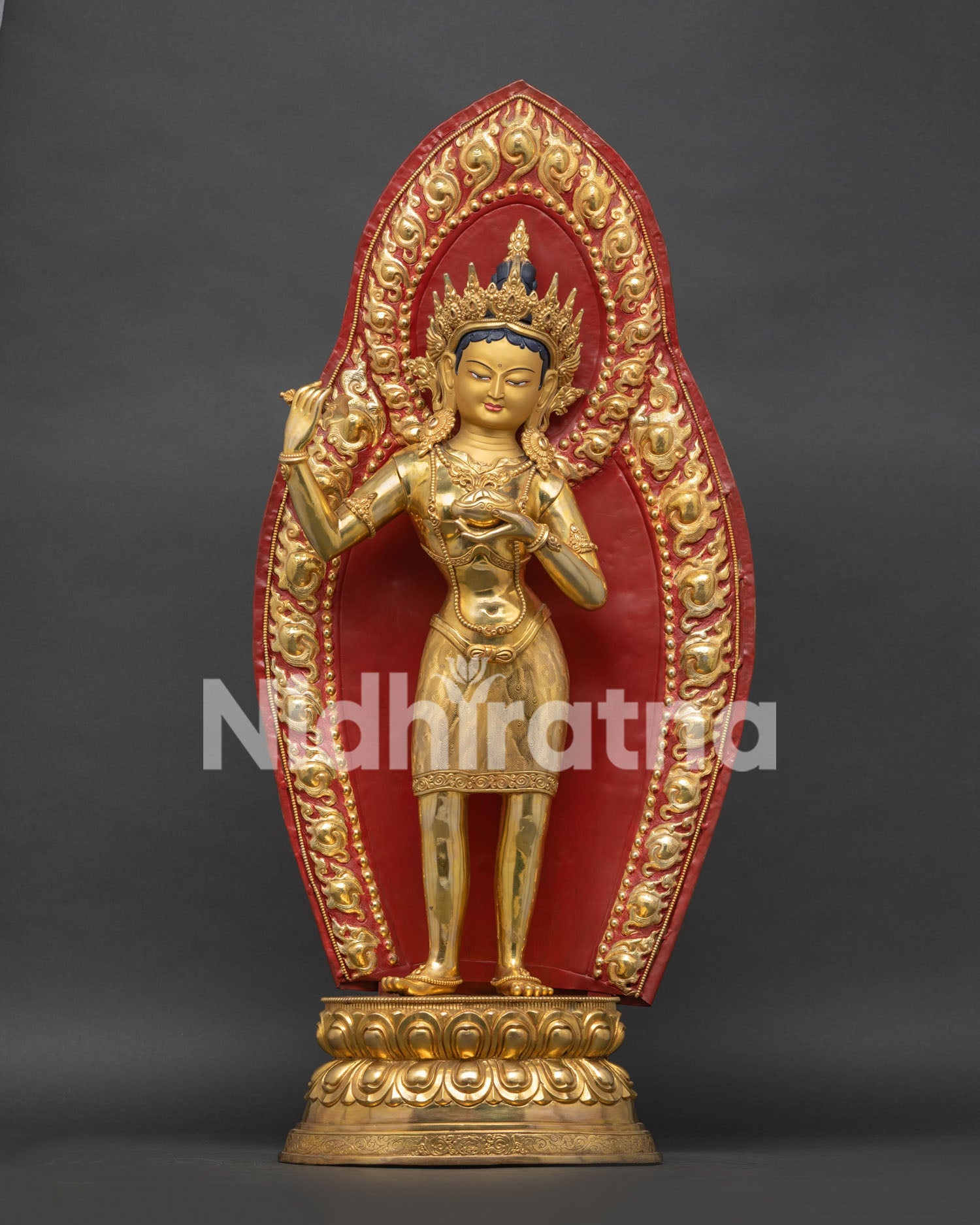 Guru`s Wifes Statue