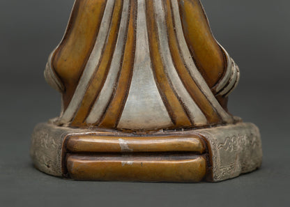 Gompopa Statue