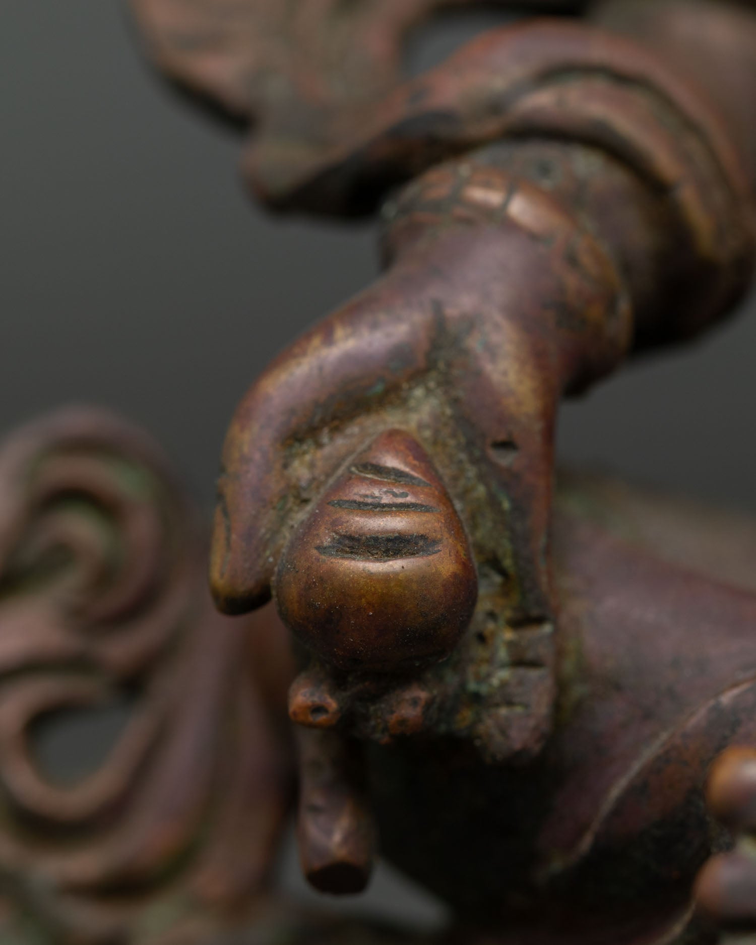 Vintage-Finish Dzambhala Statue | Guardian of Wealth and Prosperity