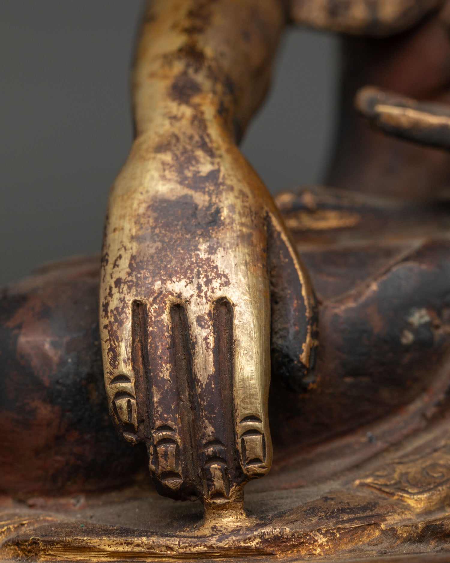 Shakyamuni Buddha Statue | Buddha of Enlightenment and Compassion