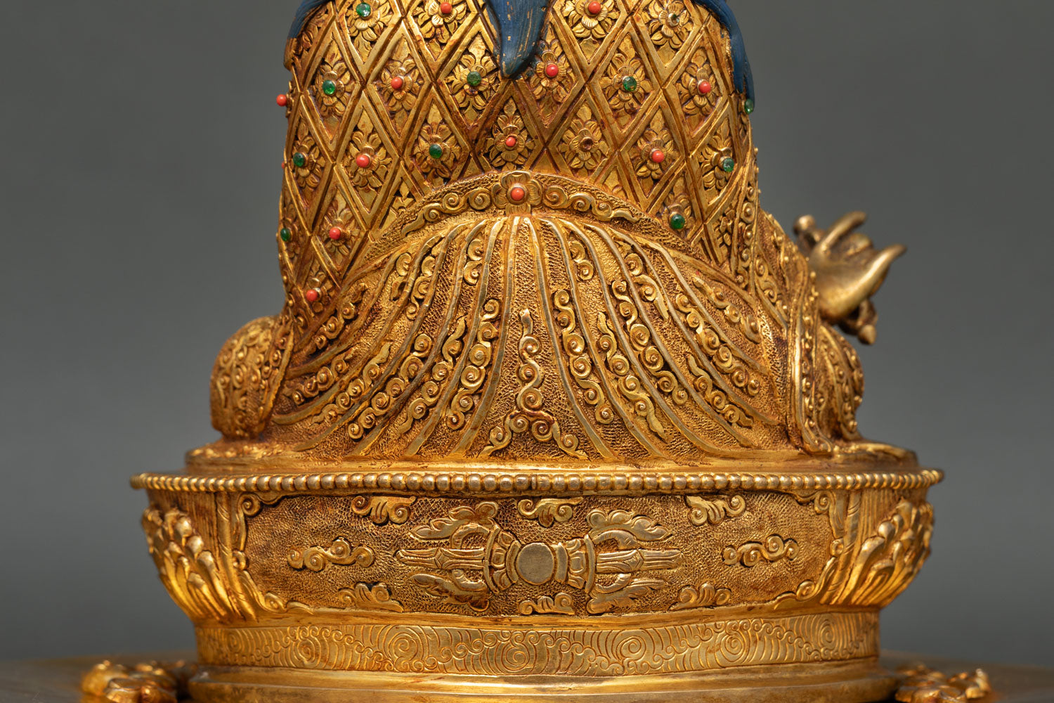 Guru Rinpoche Statue – Buddhist Meditation Art from Nepal
