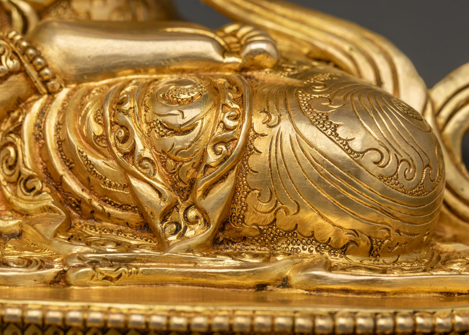 Buy Chenrezig Statue Online – Embodiment of Universal Compassion