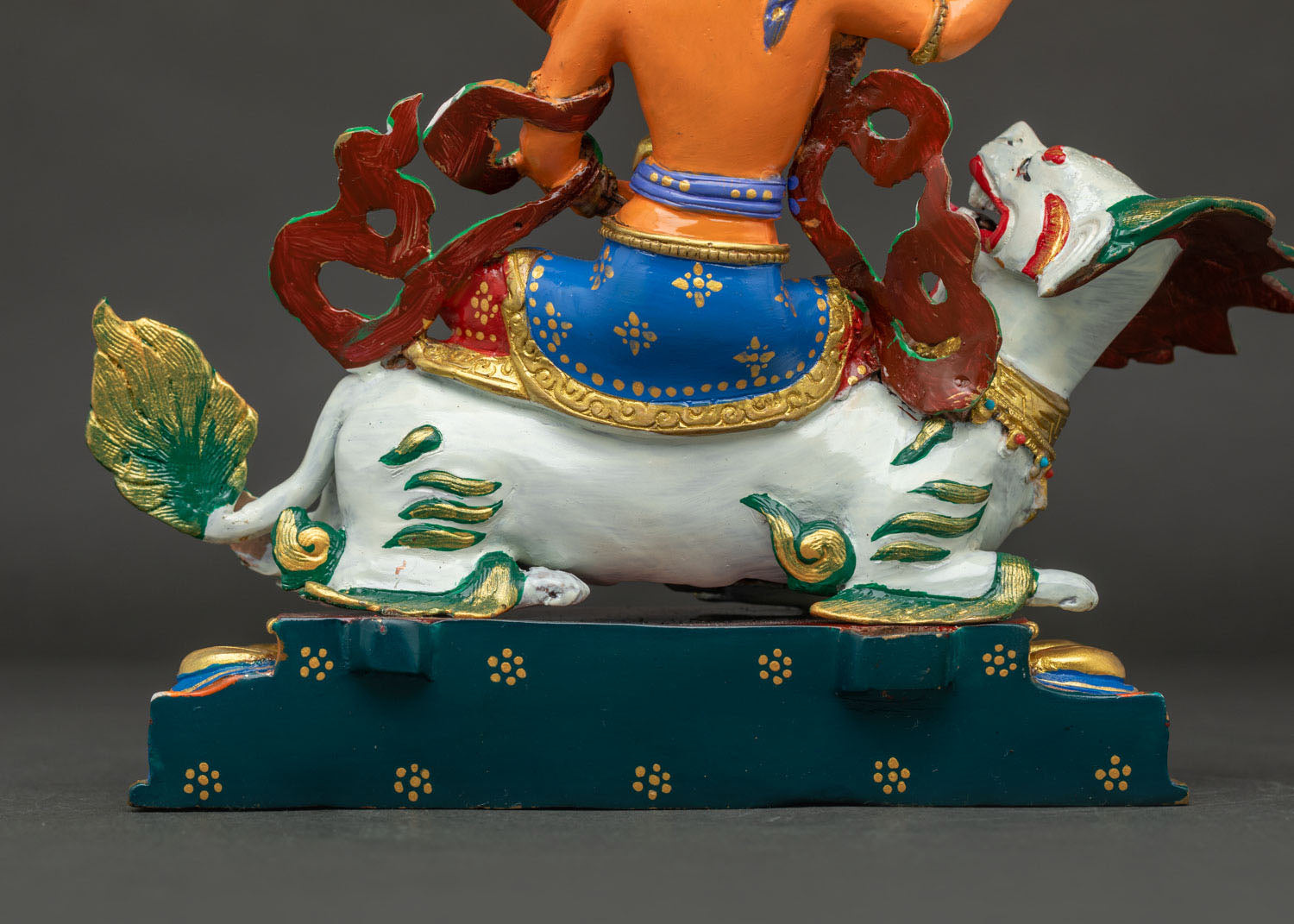 Tseringma Statue
