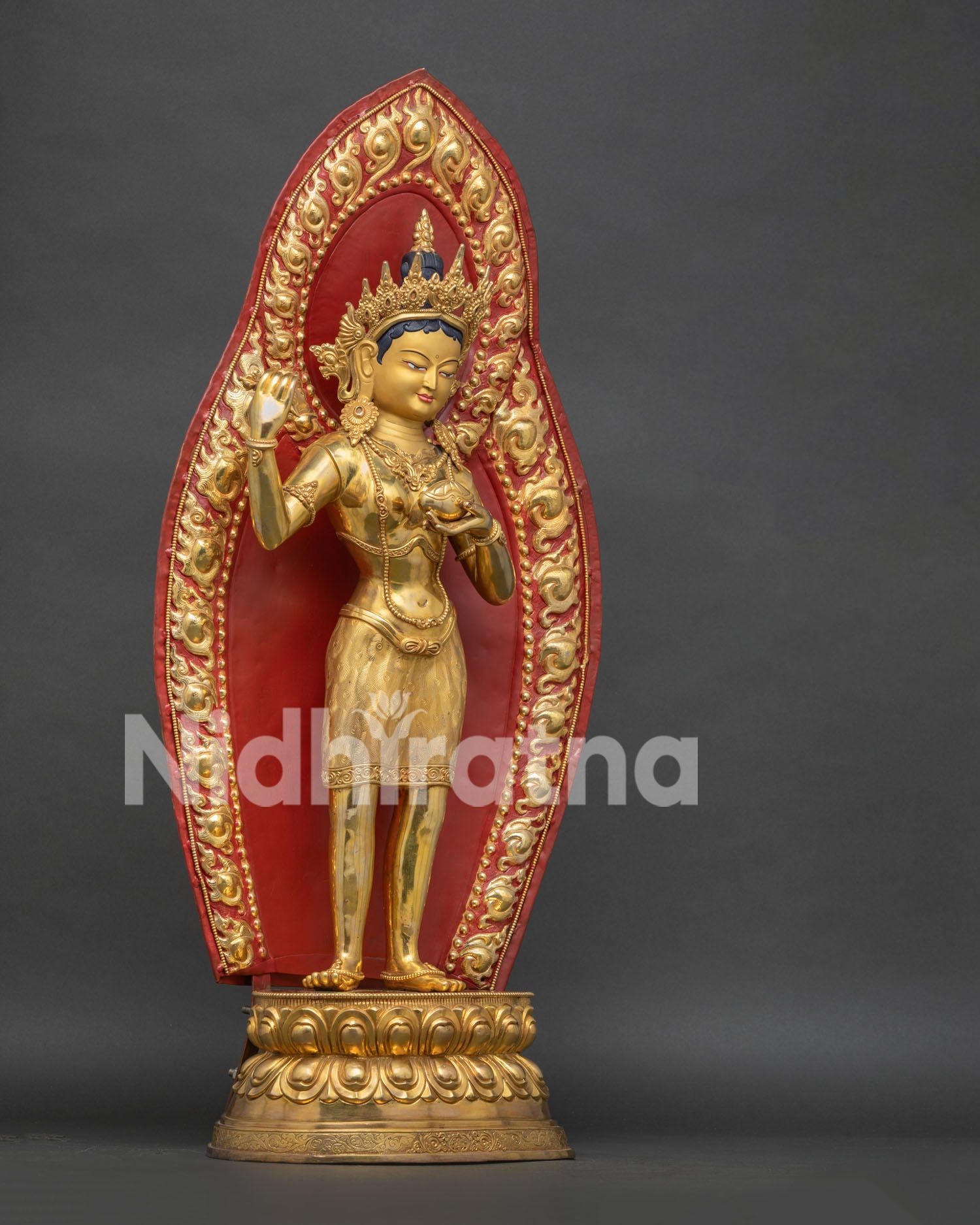 Guru`s Wifes Statue