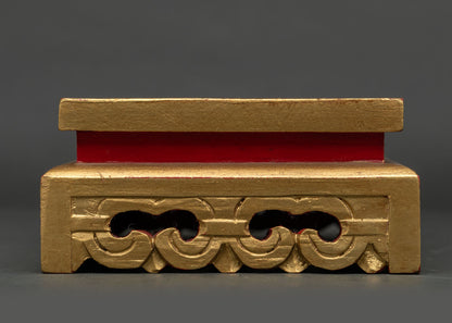 Throne (upto 8 Inch)