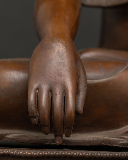 Oxidized Shakyamuni Buddha Statue – Handcrafted by Newari Artisans