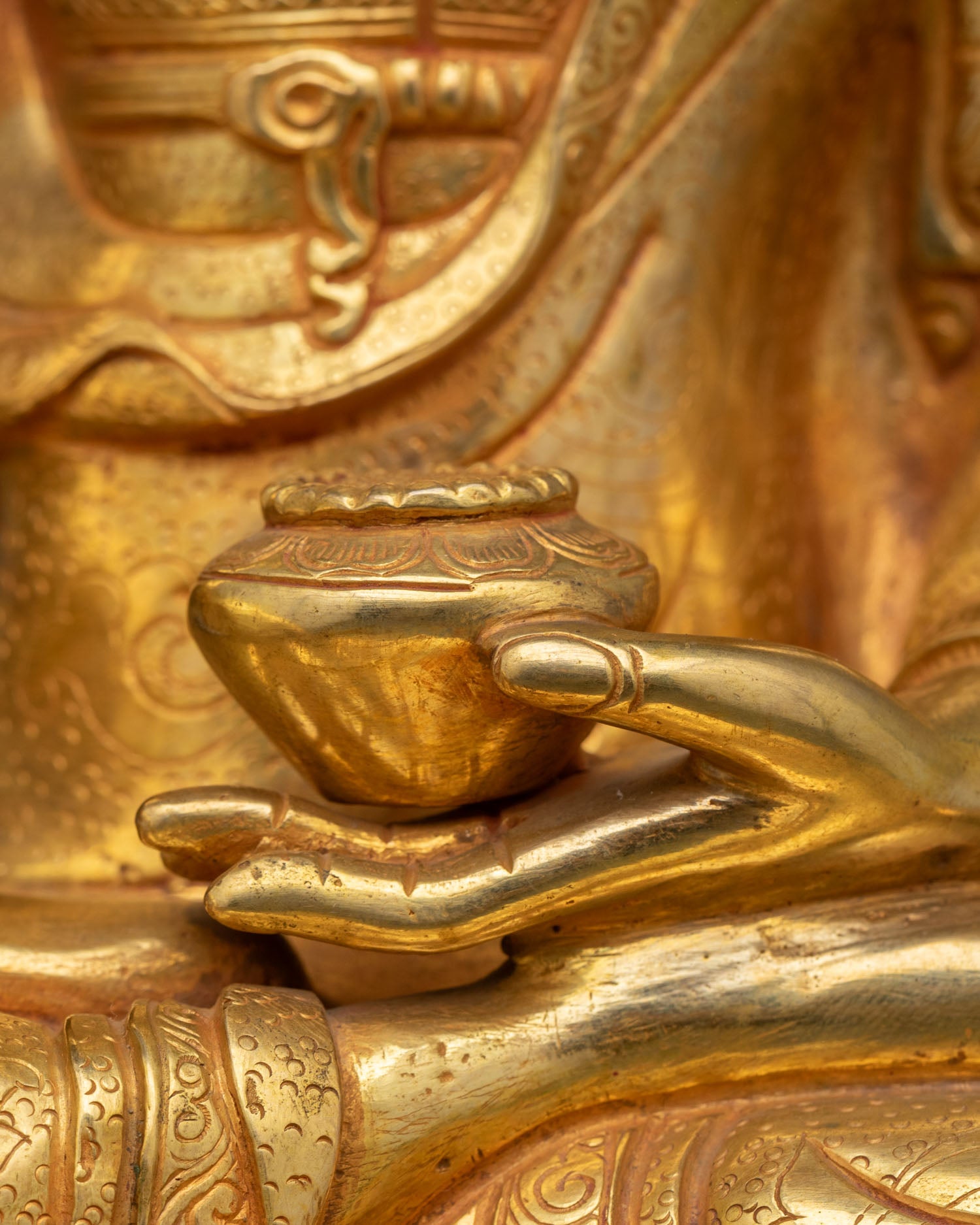 Shakyamuni Buddha Statue | Symbol of Spiritual Awakening
