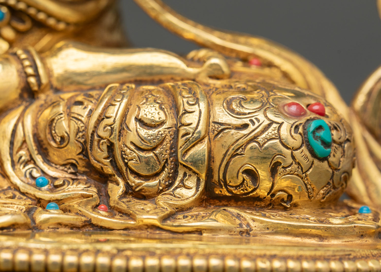Chenrezig Statue | Four-Armed Bodhisattva of Compassion