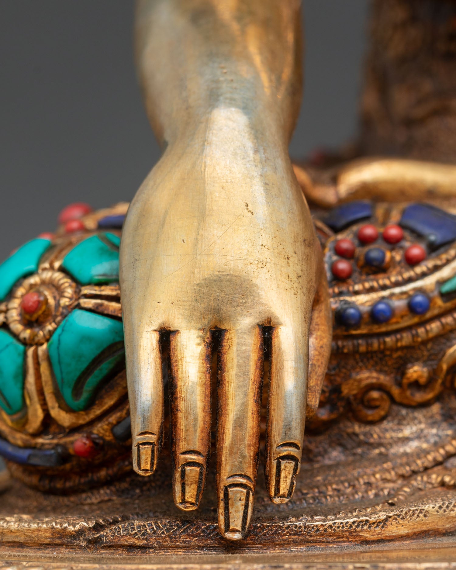 Shakyamuni Buddha Statue | Gold-Gilded Historical Buddha Sculpture