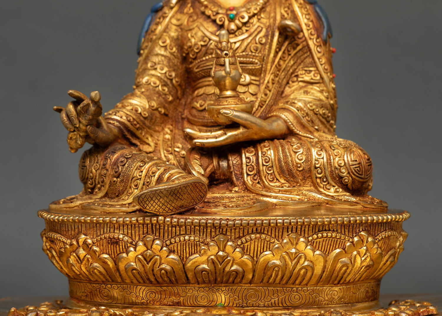 Guru Rinpoche Statue – Buddhist Meditation Art from Nepal