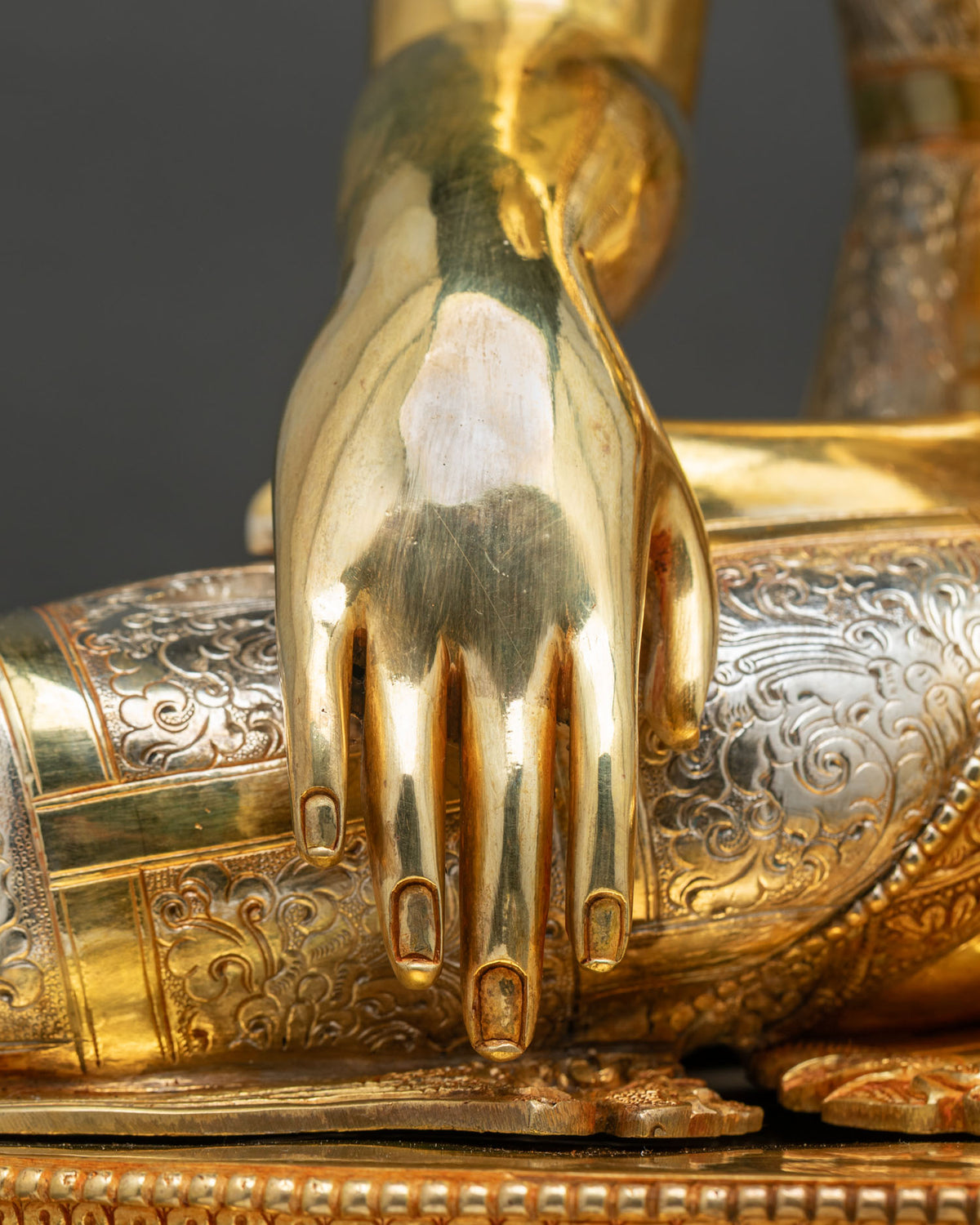 Historical Shakyamuni Buddha Statue | Bring Calm & Mindfulness Home