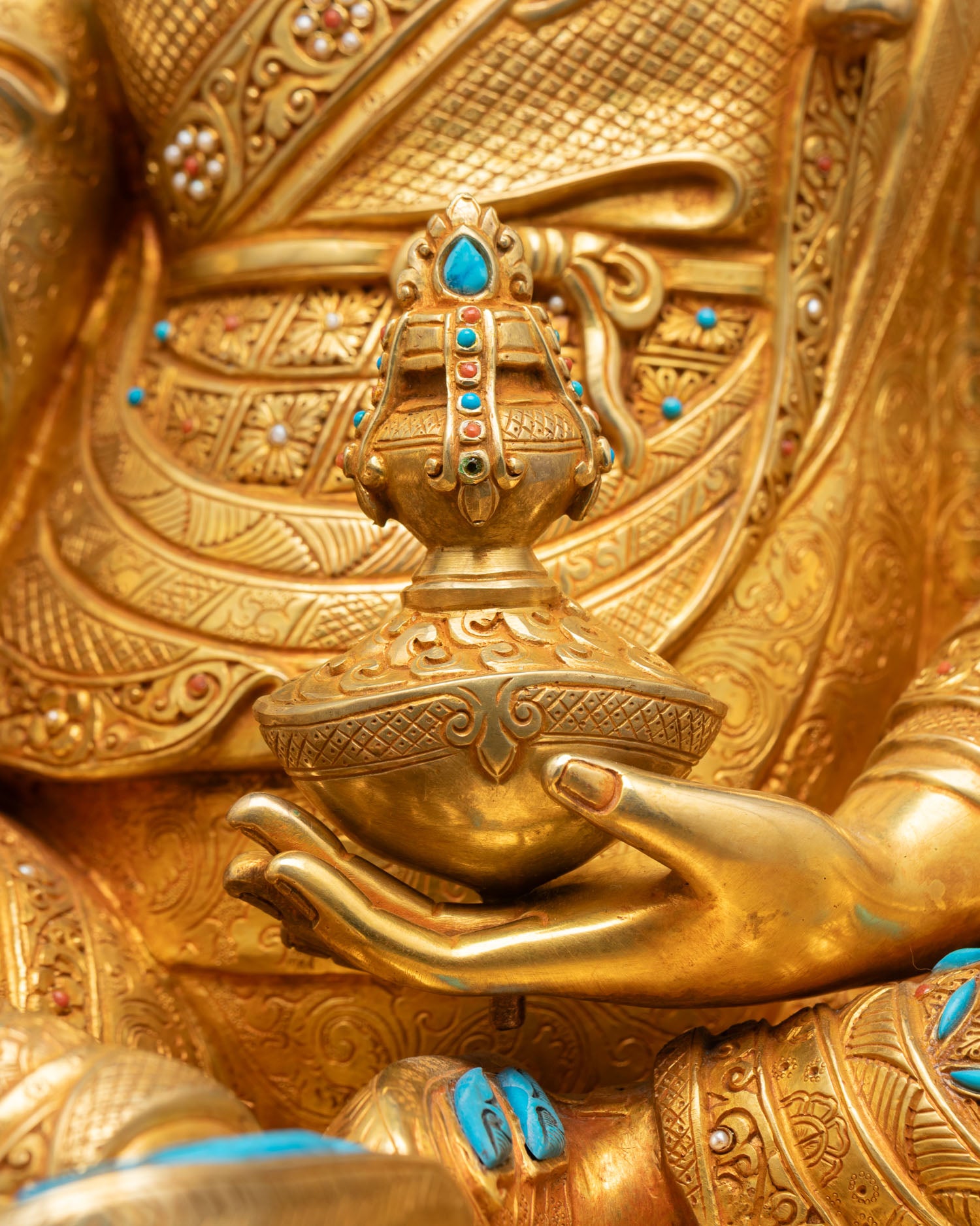 Guru Rinpoche Statue – Handmade Buddhist Decor from Nepal