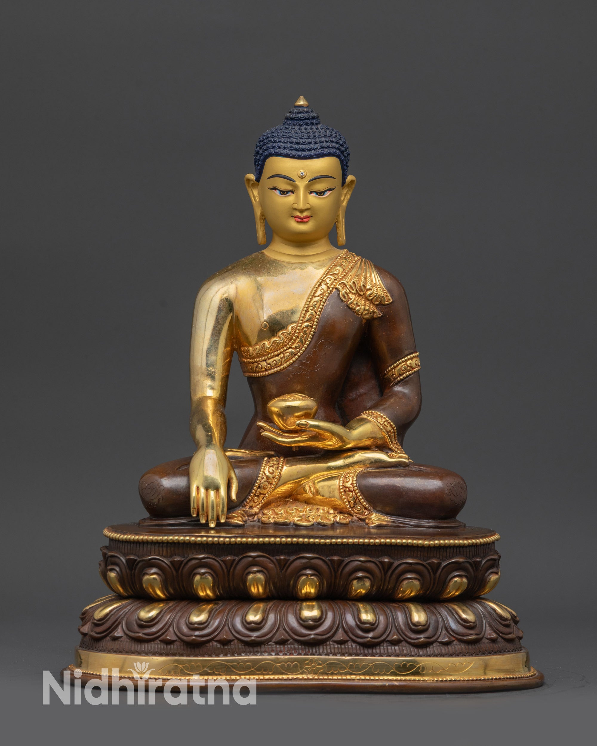 Buddha Shakyamuni Statue