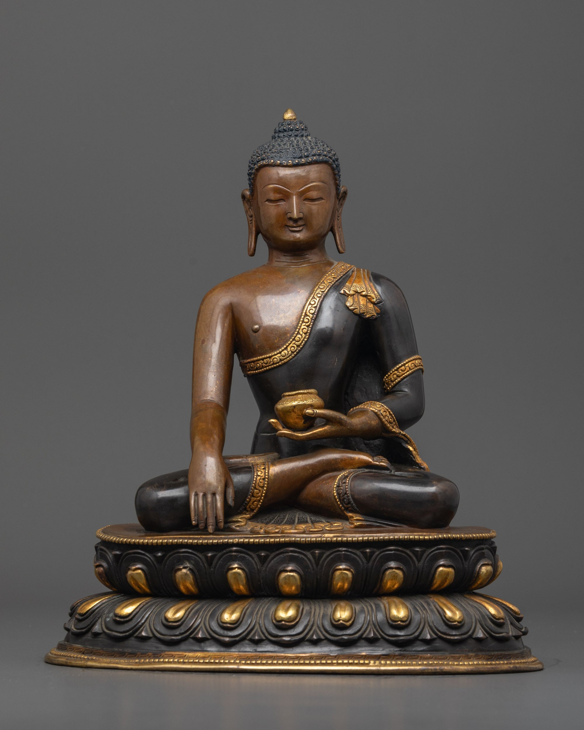 Front-view of Hand-carved Shakyamuni Buddha Statue in meditative posture