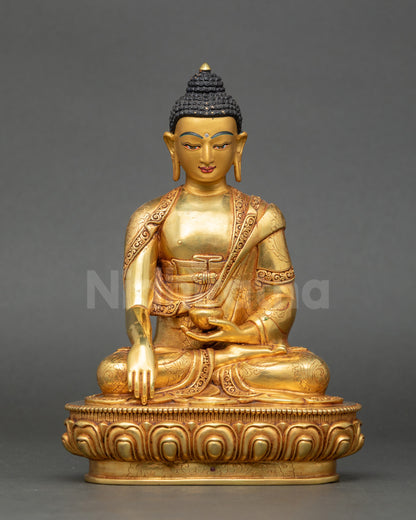 Front view Gautama Shakyamuni Buddha statue gold-gilded copper meditative posture Nepal