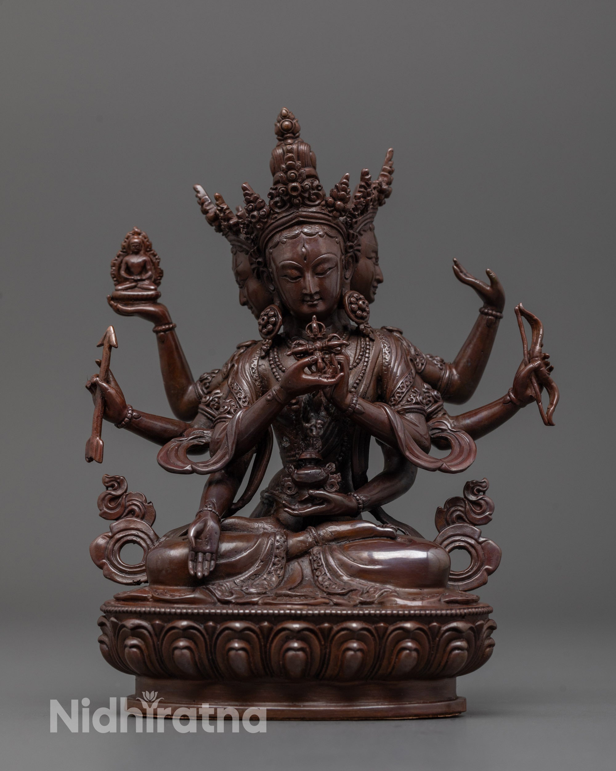 多腕の金属製神像Gold Plated Namgyal Statue Gold Plated Namgyal Statue | Swodeshi