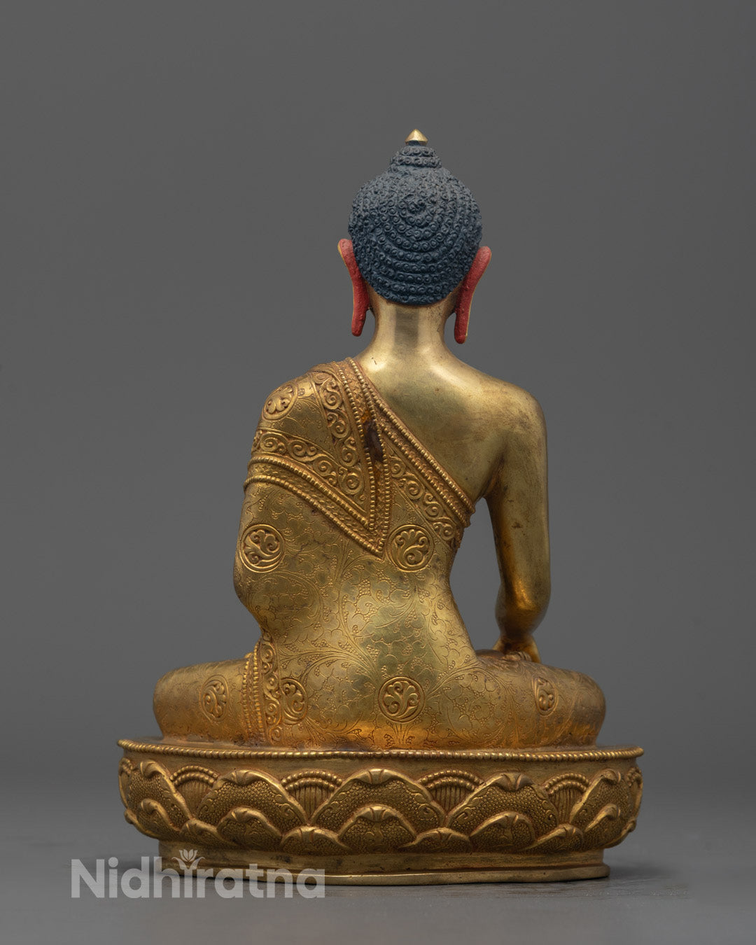 Full view of Buddha Shakyamuni Statue holding monk’s bowl