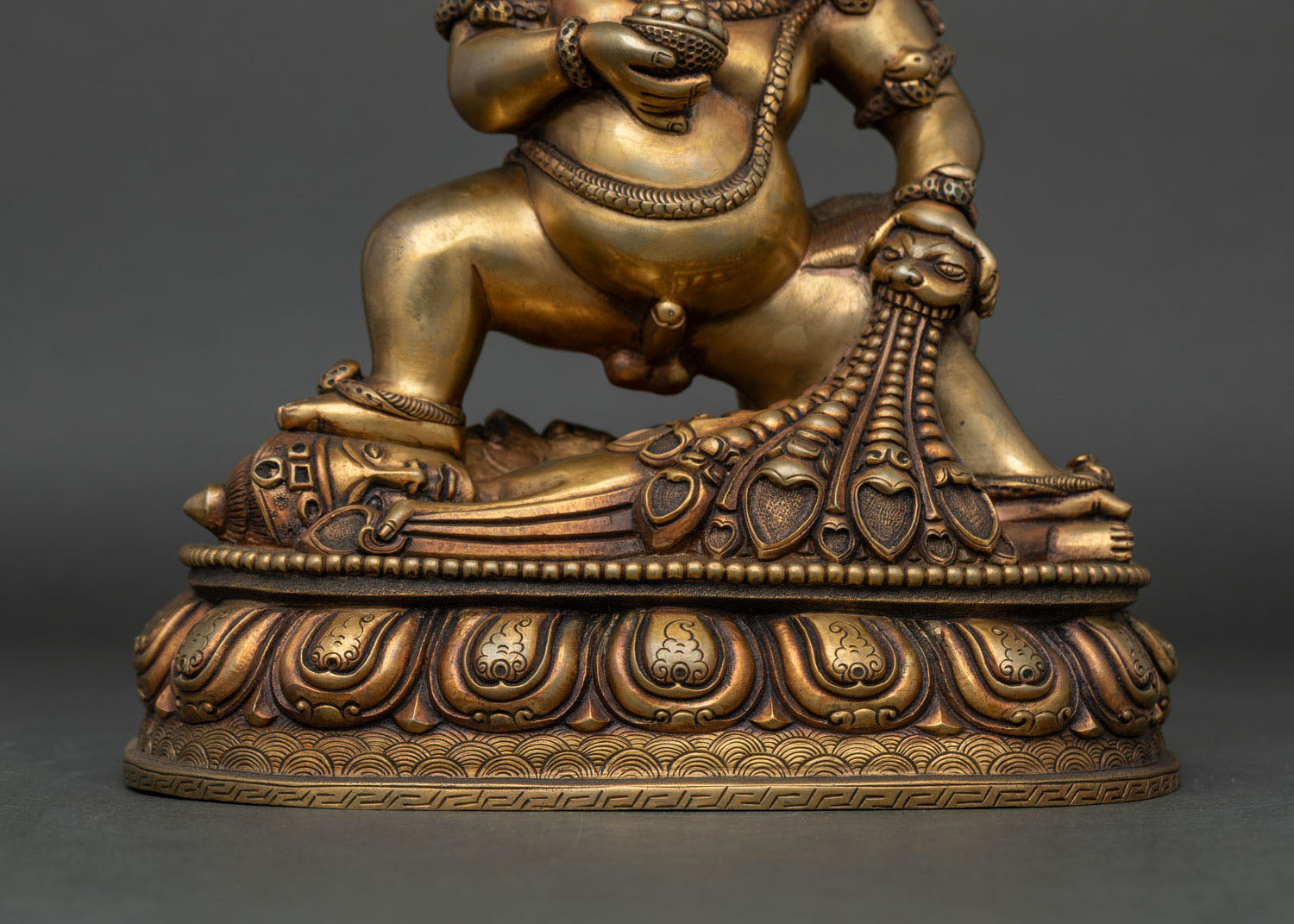 Black Dzambhala Statue