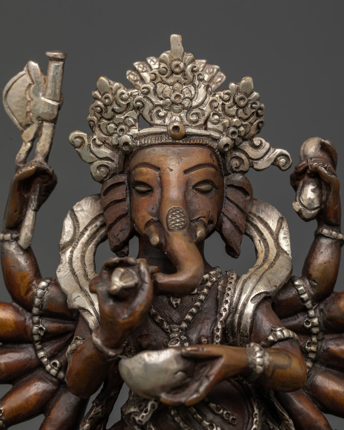 Lord Ganesh Statue: Symbol of Success & Good Fortune