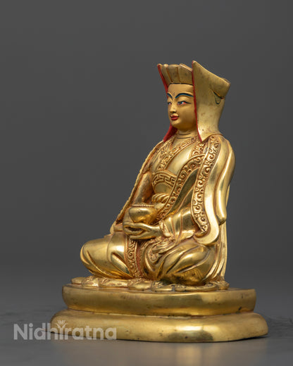 Gampopa Statue: Inspiring Buddhist Artwork for Meditation