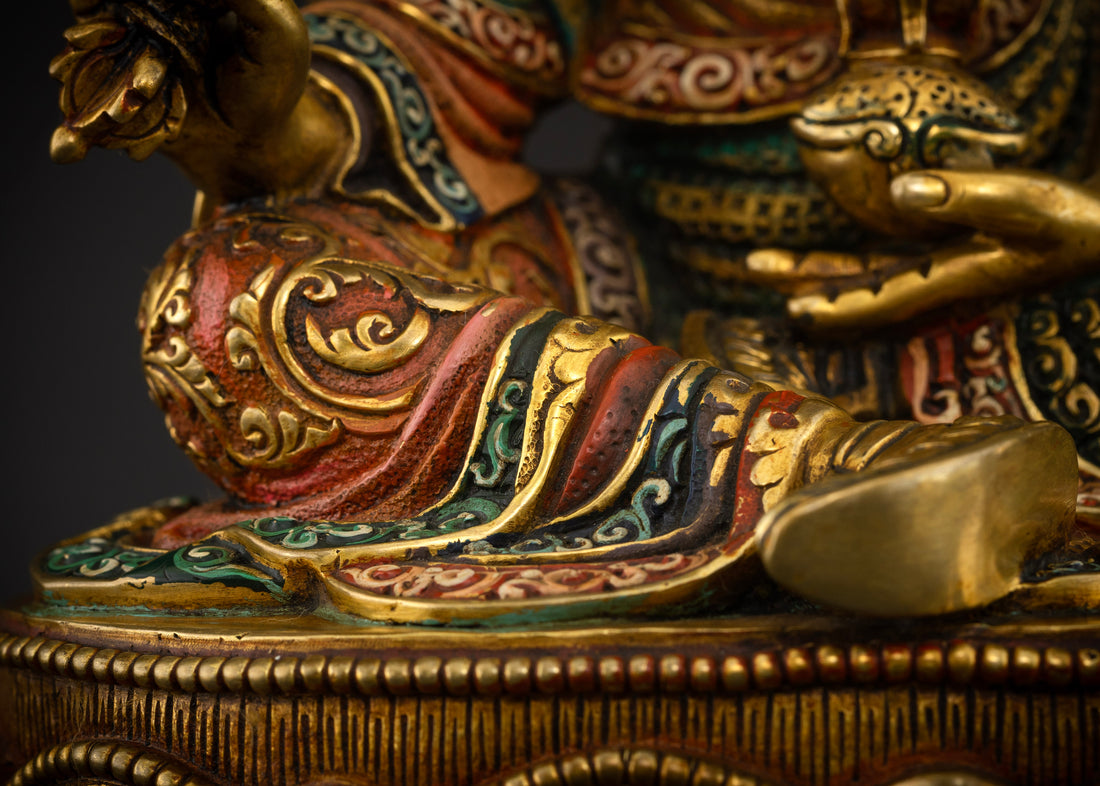 Guru Rinpoche: Padmasambhava's Path to Enlightenment