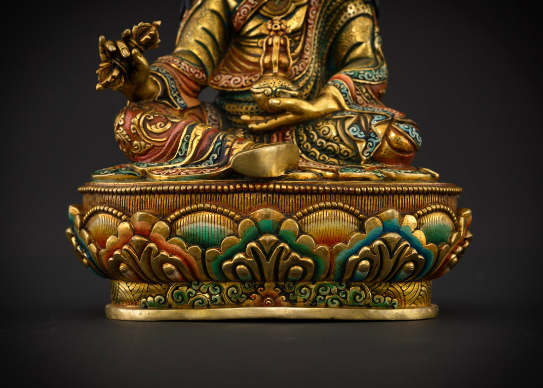 Guru Rinpoche: Padmasambhava's Path to Enlightenment